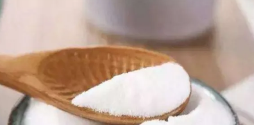 盐水能除掉油漆味吗