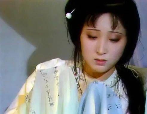 林黛玉倒拔垂杨柳是什么梗